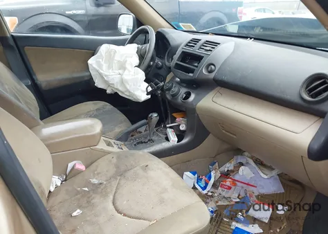 2010 Toyota Rav4 z USA, uszkodzony, nr VIN JTMBF4DVXAD023476